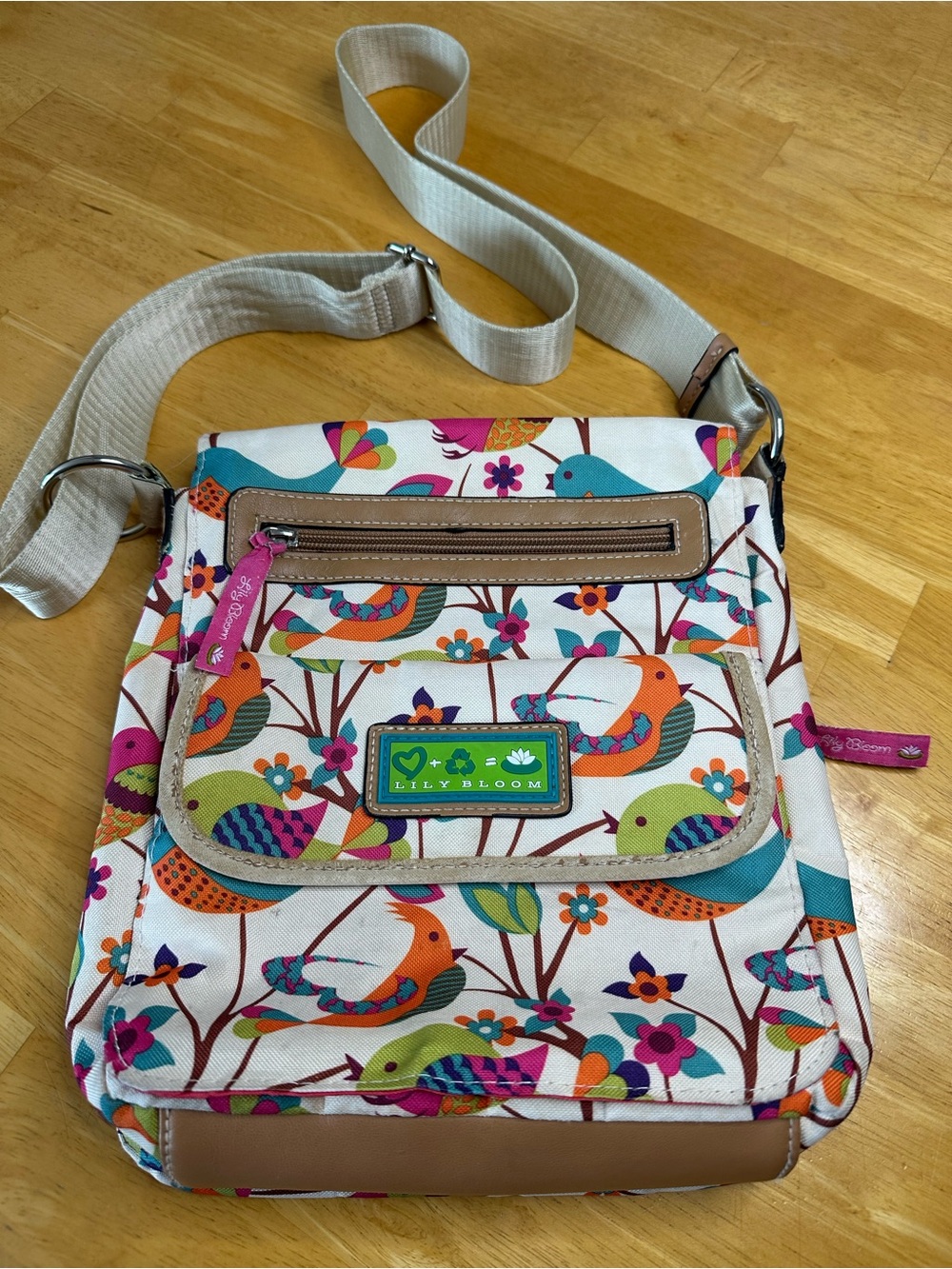 Lily Bloom White Multicolor Bird Print Crossbody Bag with Tan Trim